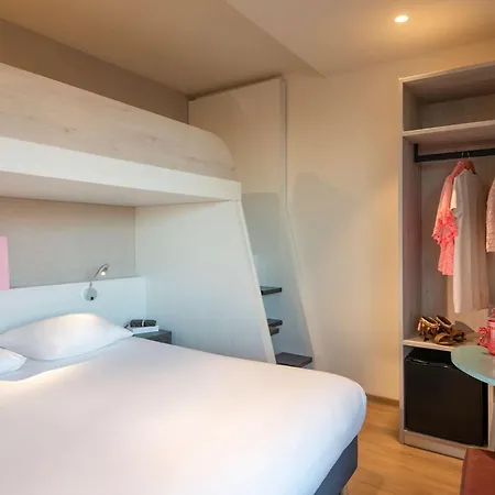 Отель Ibis Styles Sur