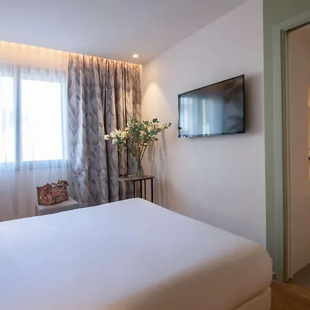 Ibis Styles Sur Отель 3*